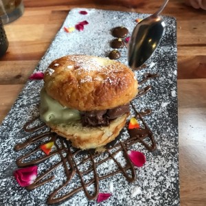 Brioche y helado 