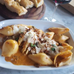 Conchiglioni alla pastora 