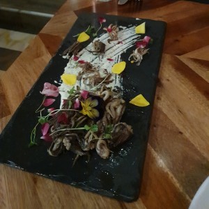 ANTIPASTO DI CALAMARI