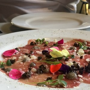 carpaccio de res al tartuffo