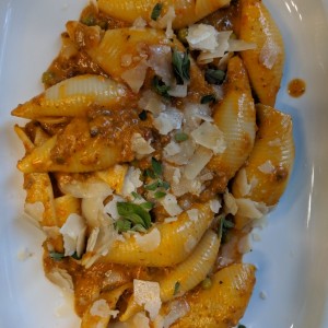 conchiglioni alla pastora