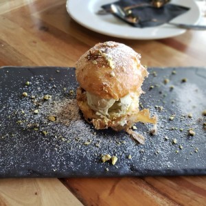 brioche tartufo