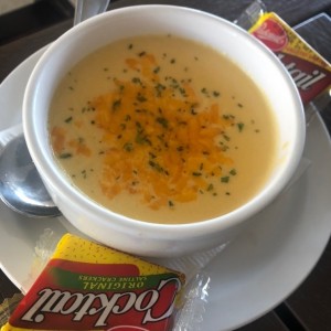 Sopa de brocoli y queso