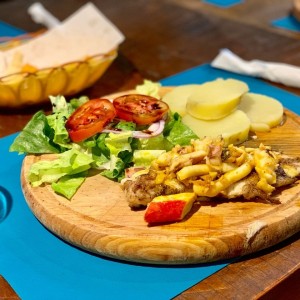 Filete de Pescado en Salsa de Mariscos