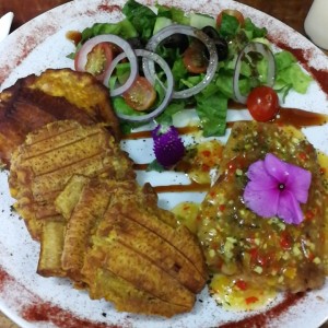 Filete de Corvina al Ajillo