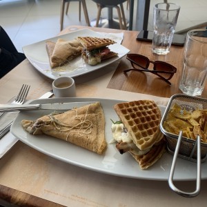 Waffles Sandwich y Crepes Sensacion colombia?