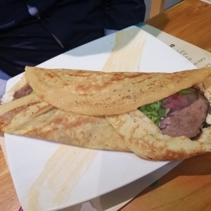 Crepes roast beef