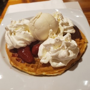 Waffle de frutos rojos