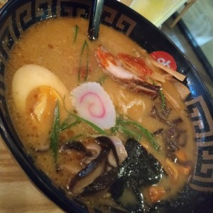 KARAI TONKOTSU