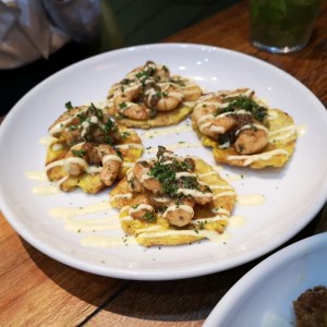 patacones con camarones