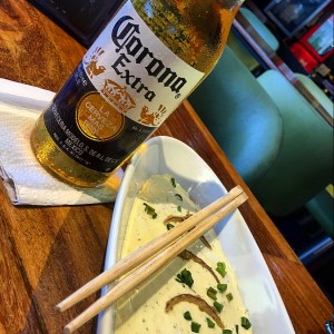 La merienda... Tiradito Mr Nikkei con labrespectiva Corona 