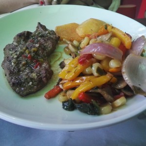 churrasco con vegetales