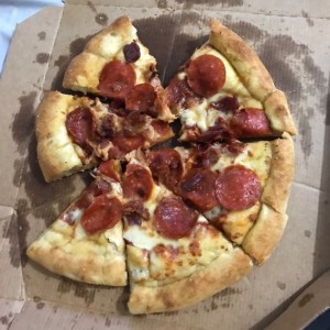 Pizzas Tardicionales - Pepperoni Especial