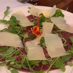 Carpaccio di Manzo al Profumo di Tartufo