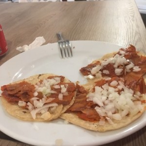 Tacos al pastor