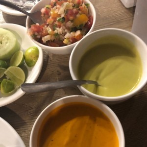 pico de gallo y salsitas