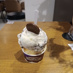 Helado de stracciatella y vainilla 