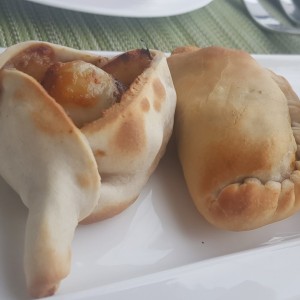 APPETIZERS - EMPANADA DUO