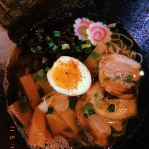 ramen shio con extra topping 