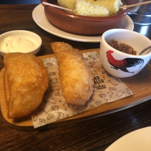 Empanadas de queso fritas