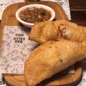 Empanadas de queso fritas