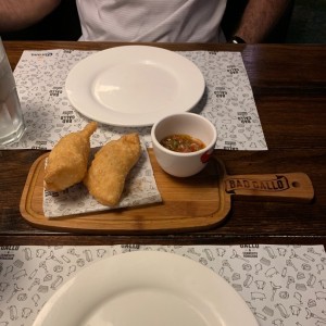 Empanadas de queso fritas