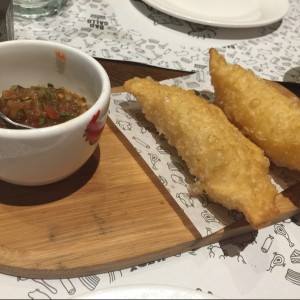 Empanadas de queso fritas