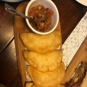 Empanadas de queso fritas