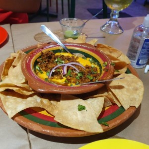 Fundido de queso y chorizo 