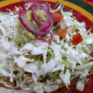 totopos con pico de gallo