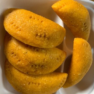 Empanadas de Maiz Rellena de Ropa Vieja