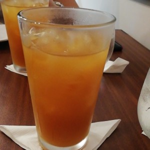 jugo de naranja con raspadura 