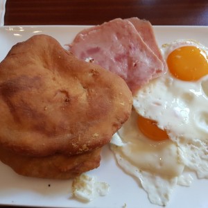 Huevos con Hojaldre