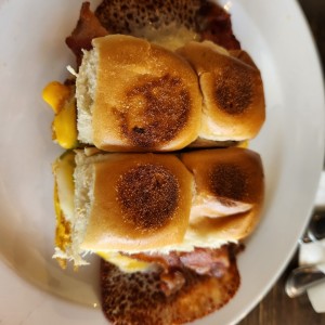 BREAKFAST SANDWICHES - BREAKFAST SANDWICH