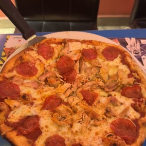 Pizza pollo pepperoni