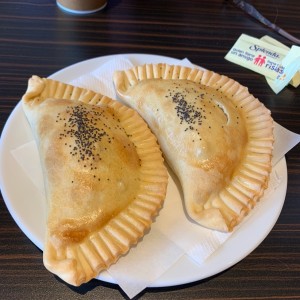 Empanadas de Bistec Encebollado