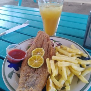 Platos Fuertes - FILETE DE PESCADO