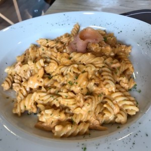 PASTA - Fusilli Al Salmone