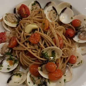 spaghetti integrali alle vongole