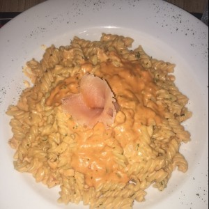 PASTA - Fusilli Al Salmone