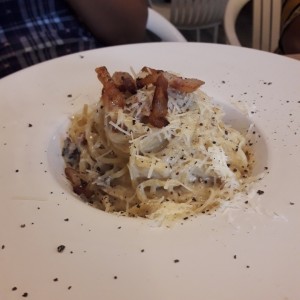 Espagueti a la carbonara