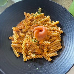 Pasta Tradizionale - Fusilli Al Salmone