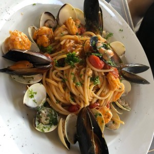 PASTA - Spaghettone Alla Pescatora