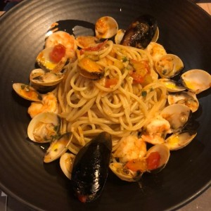 Pasta Tradizionale - Spaghettone Alla Pescatora