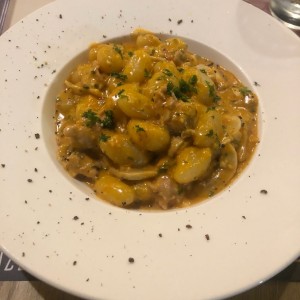 Gnocchi Salsiccia e Funghi