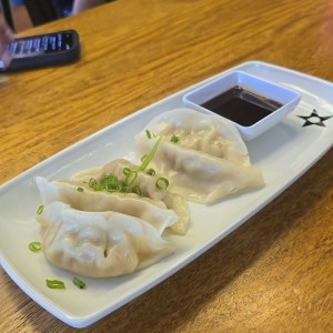 Tentadoras Entradas - Gyozas de Pollo