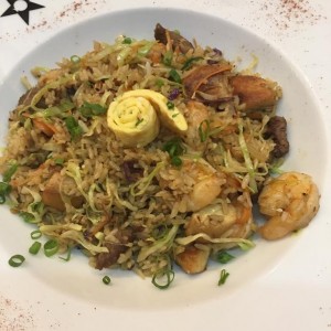 Nasi Goreng mixto