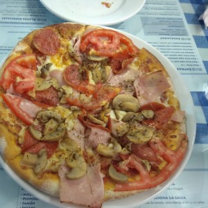 Pizza Ateniense