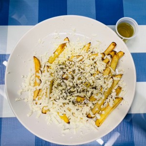 Papas con queso feta 