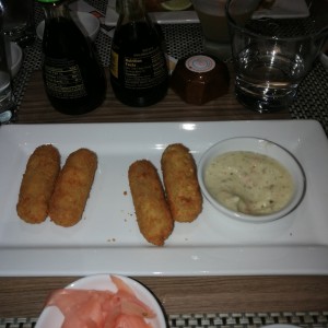 croquetas de cangrejo